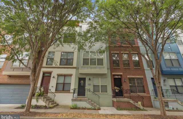 5704 45TH AVENUE - 5704 45th Avenue, Hyattsville, MD 20781