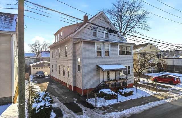 15 Rose Street unit: 3 photos photos