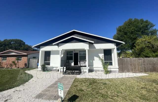 4198 30th St N photos photos