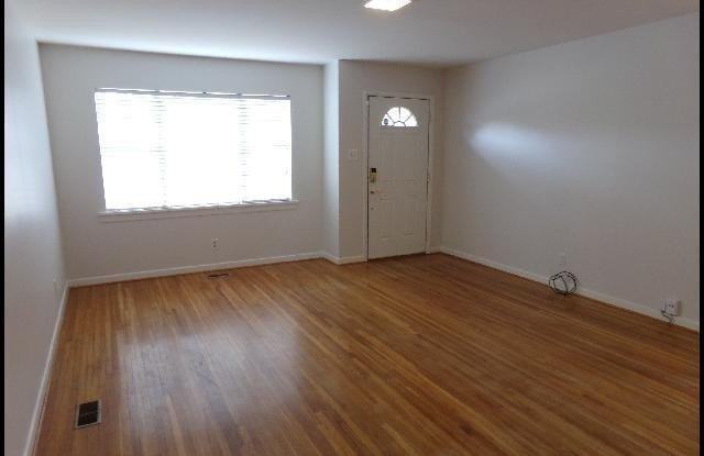 4500 Arlington Drive Gallery 4