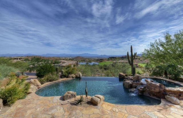 9240 N LAVA BLUFF Trail - 9240 North Lava Bluff Trail, Fountain Hills, AZ 85268