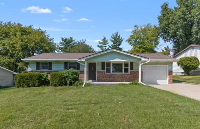1517 Lincoln Drive Gallery 1