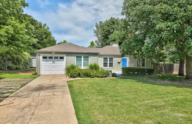 Updated 2 Bed+Study , 1 Bath HUGE Backyard Near Shops & Dining photos photos Updated 2 Bed+Study , 1 Bath HUGE Backyard Near Shops & Dining photos photos