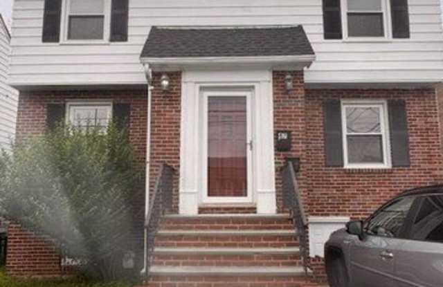 47 Aqueduct Avenue photos photos