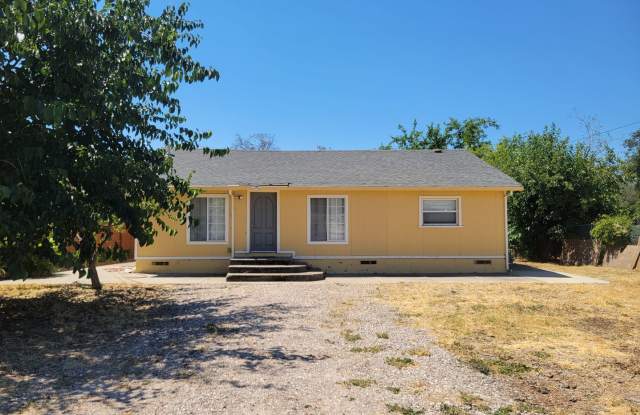 Lovely 5 Bedroom Two Bathroom Home in Sacramento, CA photos photos