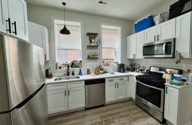 3203 West Armitage Ave. photos photos