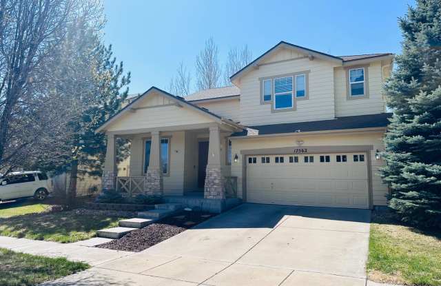 Gorgeous Reunion Home Features 4 Beds/2.5 Baths and Large Backyard. Close to Shopping, Dining and Entertainment! photos photos