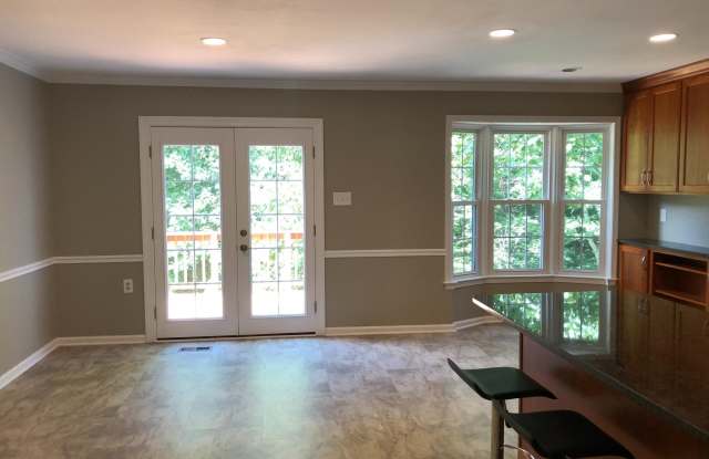11718 COLLINGWOOD COURT Gallery 4