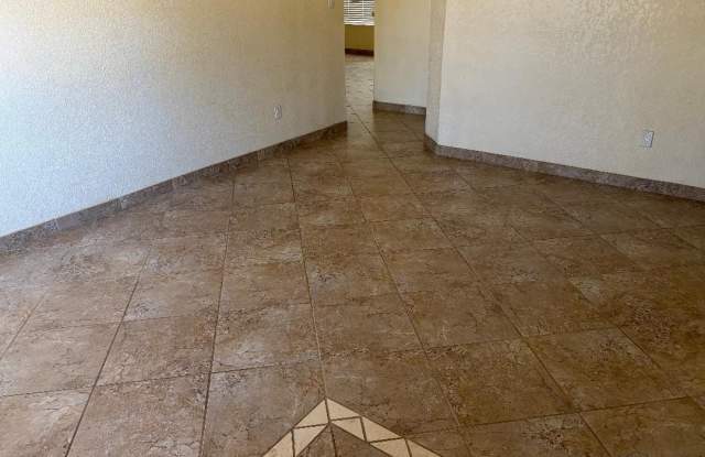 11251 E 27 PL Gallery 3