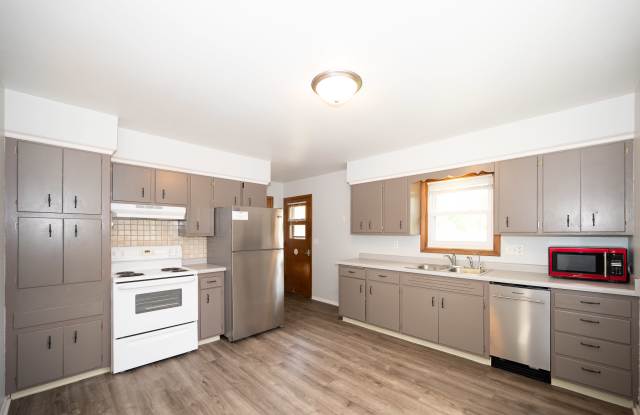 2418 23rd Avenue Northwest photos photos