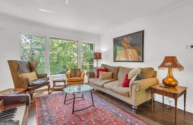 2288 Bryant Drive Gallery 3