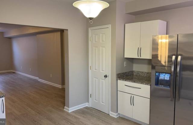 Move-in Ready 3BR/2BA Row Home Gallery 4