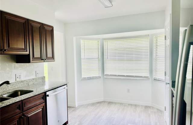 2532 HAULOVER Boulevard Gallery 4