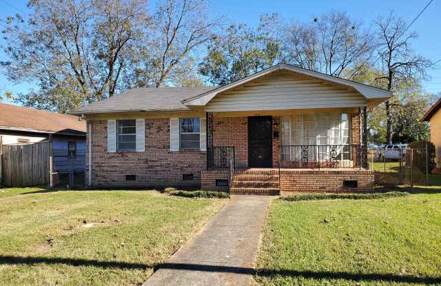 2925 10th Ave North Bessemer, AL 35020 photos photos