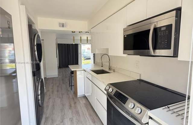 15250 SW 80th St photos photos