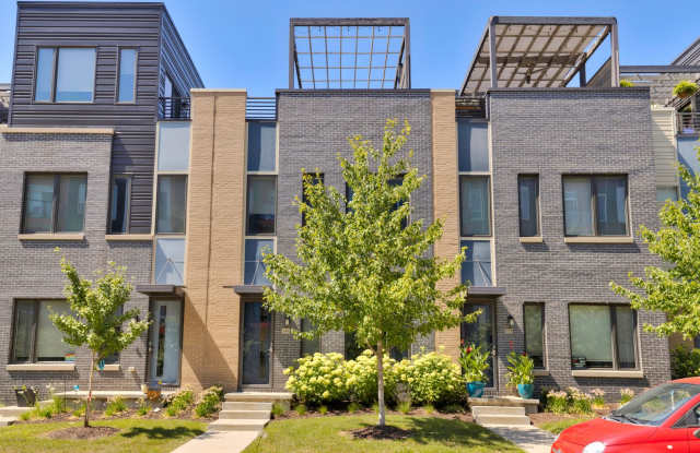 LUXURY TOWNHOME!! 3 Bedroom, 2.5 Bathroom Townhome in Des Moines! photos photos