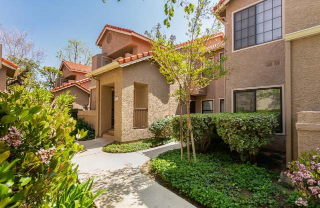 2359 Archwood Ln Gallery 2