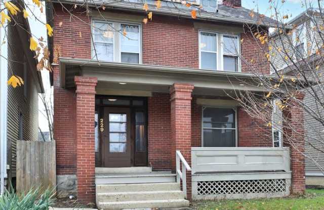 Incredible 6 Bedroom Home OSU Campus – Renovated, Spacious, and Move-In Ready! photos photos