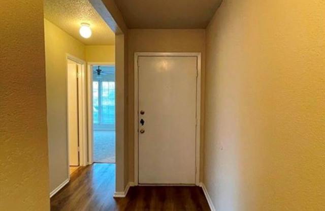 3 bed/ 2 bath available in Brushy Creek Village! Gallery 3