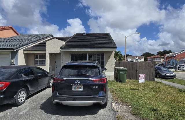 1139 Southeast 13th Avenue photos photos