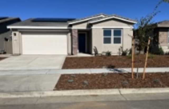 1761 Lockwood Dr - 1761 Lockwood Drive, Plumas Lake, CA 95961