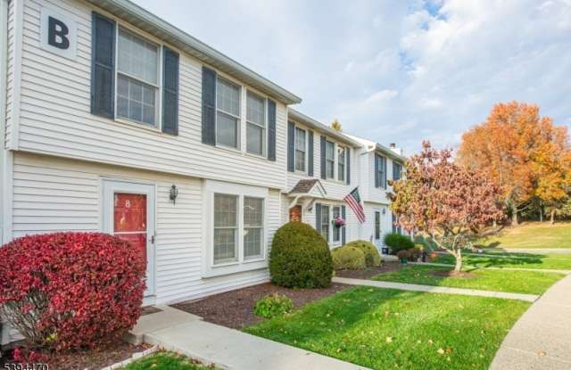 8 Constitution Way - 8 Constitution Way, Franklin, NJ 07416