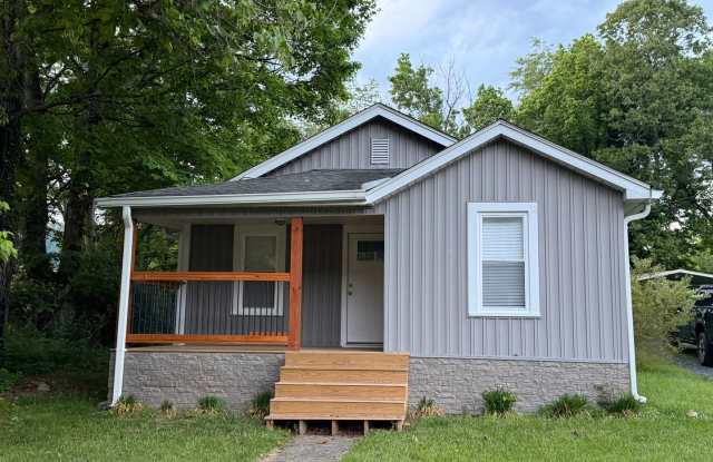 2 Bedroom / 1 Bath Home Bristol, TN photos photos