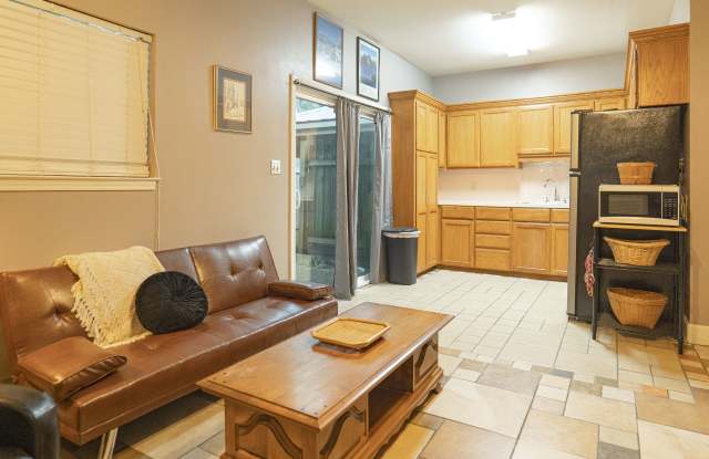 745 Parlange Dr - 745 Parlange Drive, Baton Rouge, LA 70806