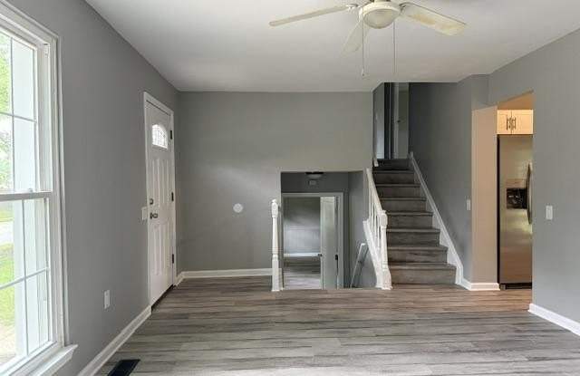 1038 BANNISTER Circle Gallery 3