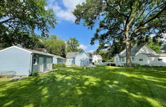 1415 North D Street - 1415 North D Street, Fremont, NE 68025 1415 North D Street - 1415 North D Street, Fremont, NE 68025