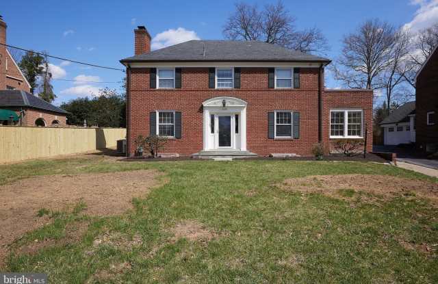5135 MASSACHUSETTS Avenue photos photos