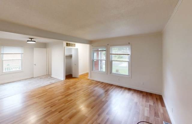 1446 Rosewood Street Gallery 2
