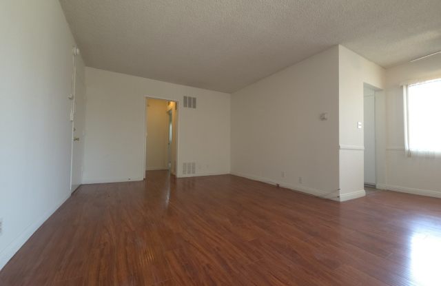 830 Crenshaw Blvd photos photos