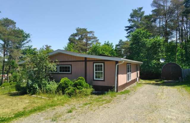 5 TAYLORS LA - 5 Taylors Lane, Rensselaer County, NY 12094