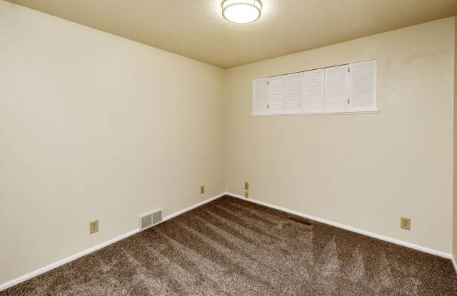 8131 121st St SW Gallery 4