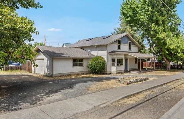 102 West St photos photos