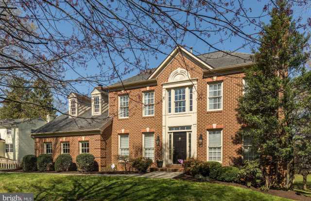 1526 FOREST LANE - 1526 Forest Lane, McLean, VA 22101