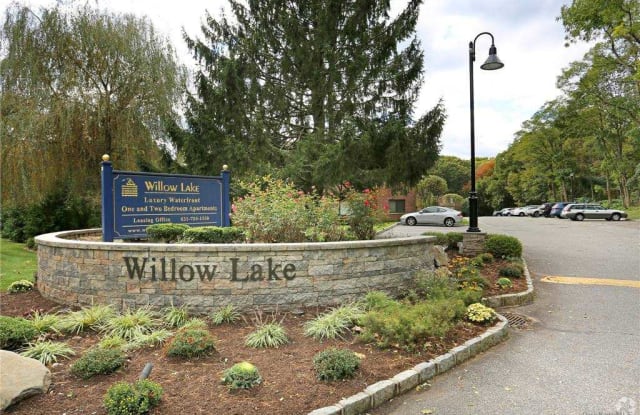 44 Route 24A - 44 Nesconset Highway, Smithtown, NY 11787