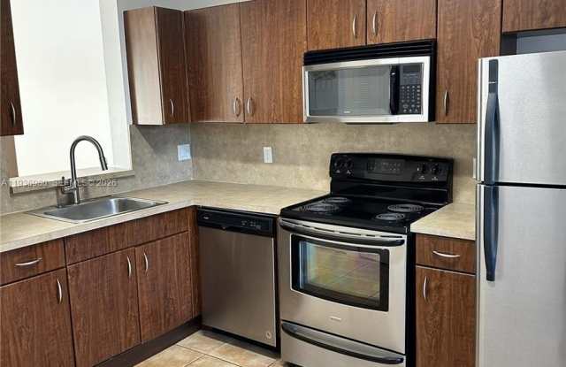 6706 SW 115th Ct Gallery 4