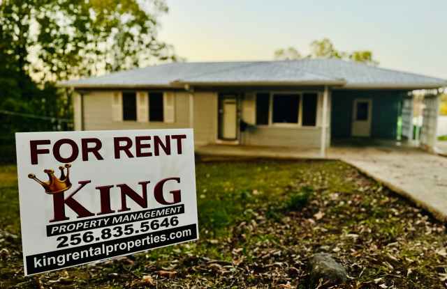 1033 West 33rd St photos photos