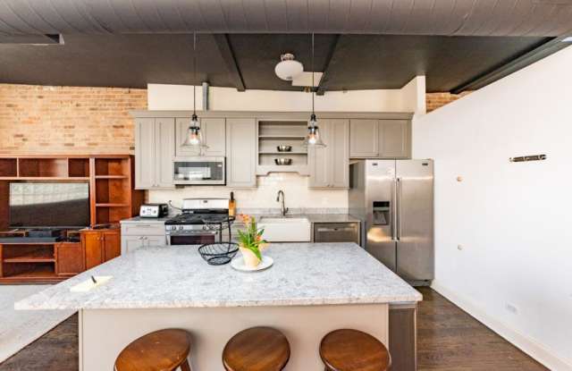 1214 West Belmont Avenue Gallery 2