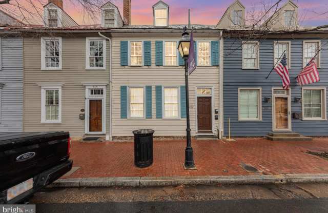 503 CAROLINE Street unit: 2 photos photos