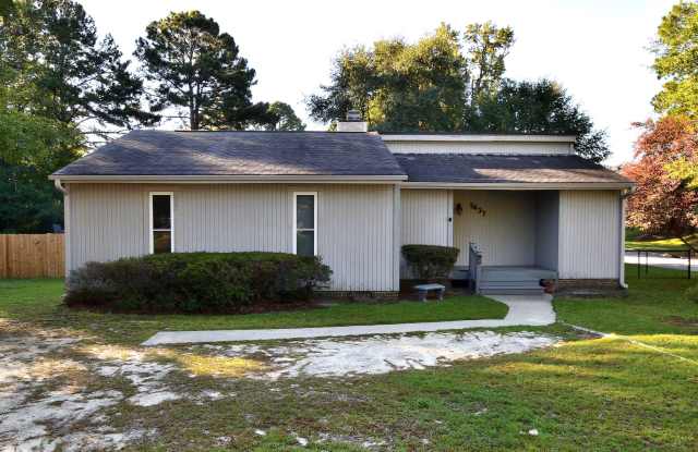 1437 Crabapple Lane Gallery 1