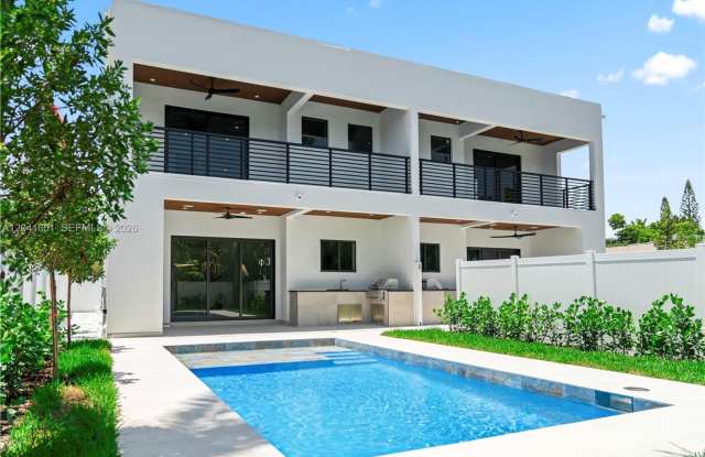 1320 NE 16th Avenue A, Fort Lauderdale, FL 33304 - 1816 photos photos