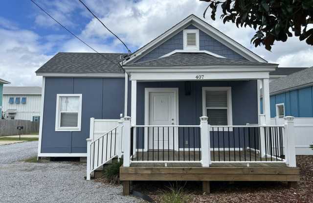Cute Historical Home Near Joe Patties photos photos