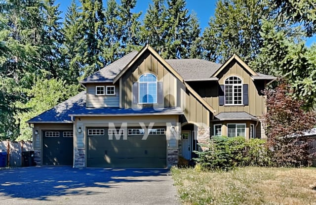 651 Hoquiam Ave NE - 651 Hoquiam Avenue Northeast, Renton, WA 98059