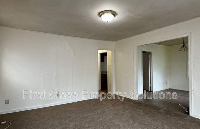 1904 NE 25th St Gallery 4
