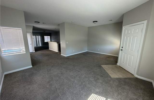 8884 Sparkling Creek Avenue Gallery 4