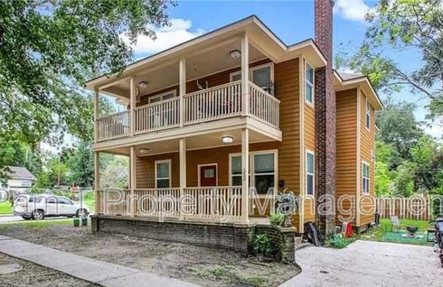 1202 E 37th Unit B US Gallery 1