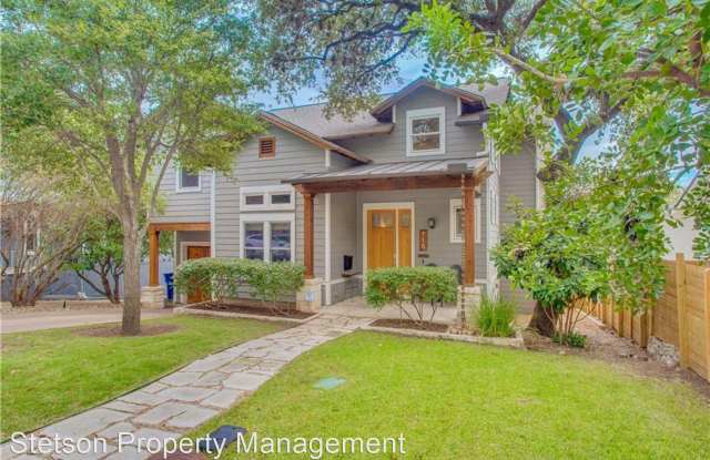 715 Meriden Lane Gallery 2